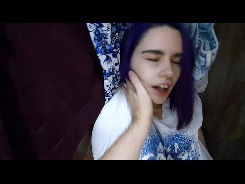 ❤️ Нашел сестренку в шкафу и помог кончить ️❌ Шлюхи у нас ❌️❤